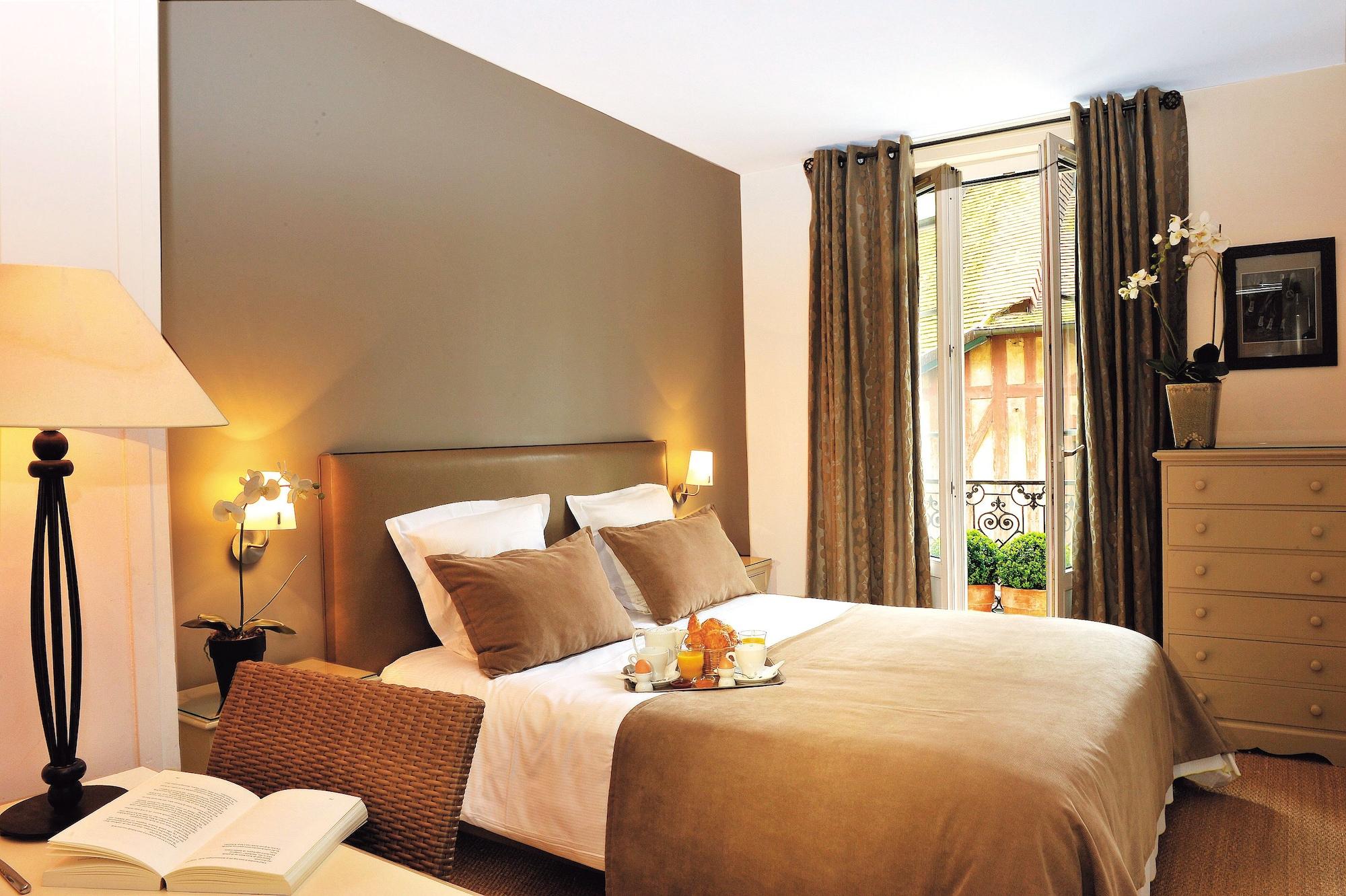Hotel Le Fer A Cheval Trouville-sur-Mer Bagian luar foto