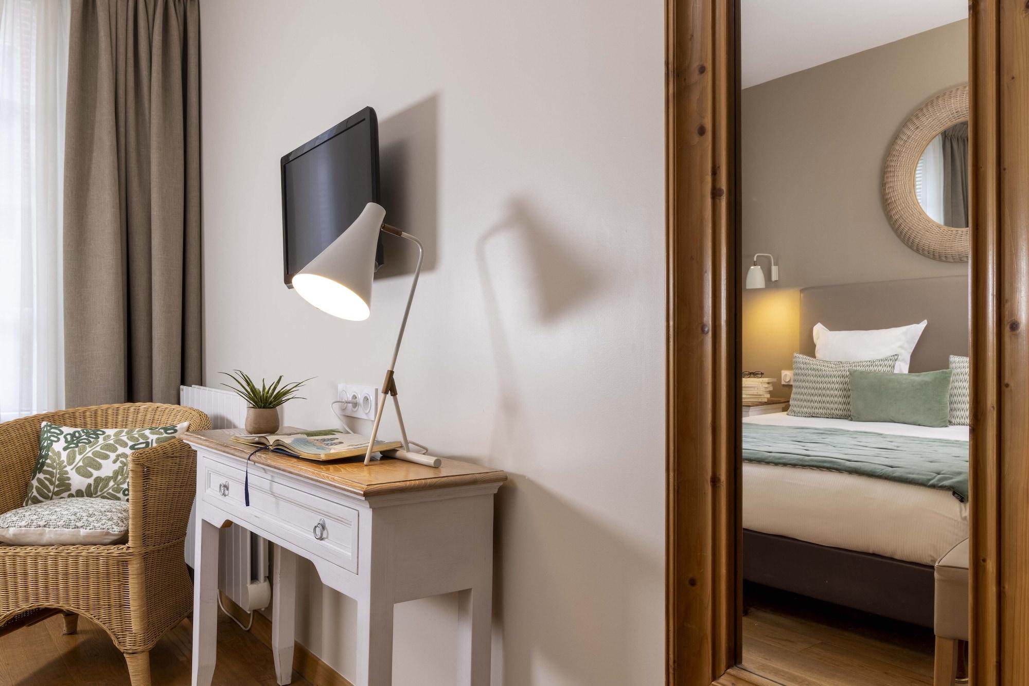 Hotel Le Fer A Cheval Trouville-sur-Mer Bagian luar foto