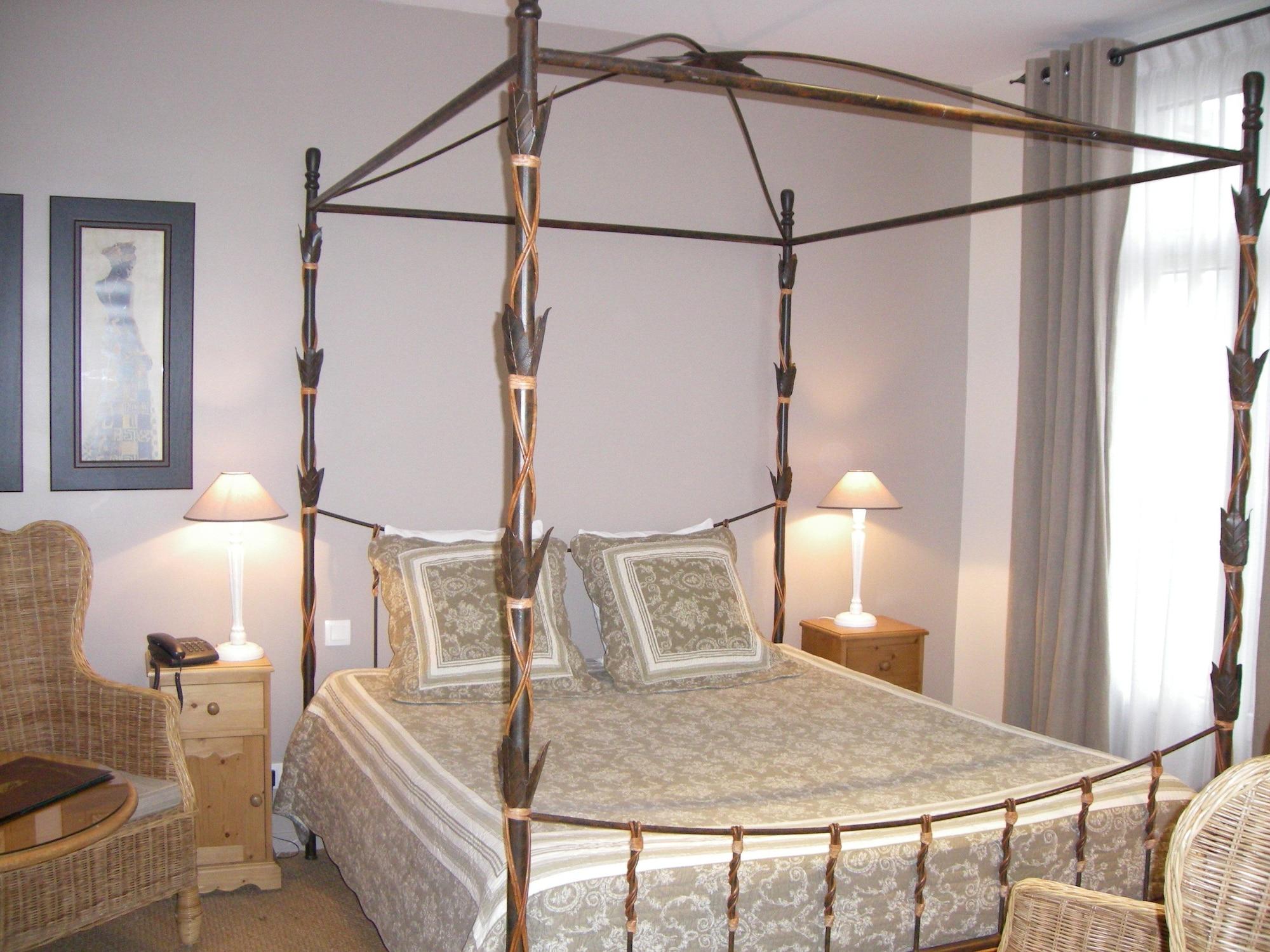 Hotel Le Fer A Cheval Trouville-sur-Mer Bagian luar foto