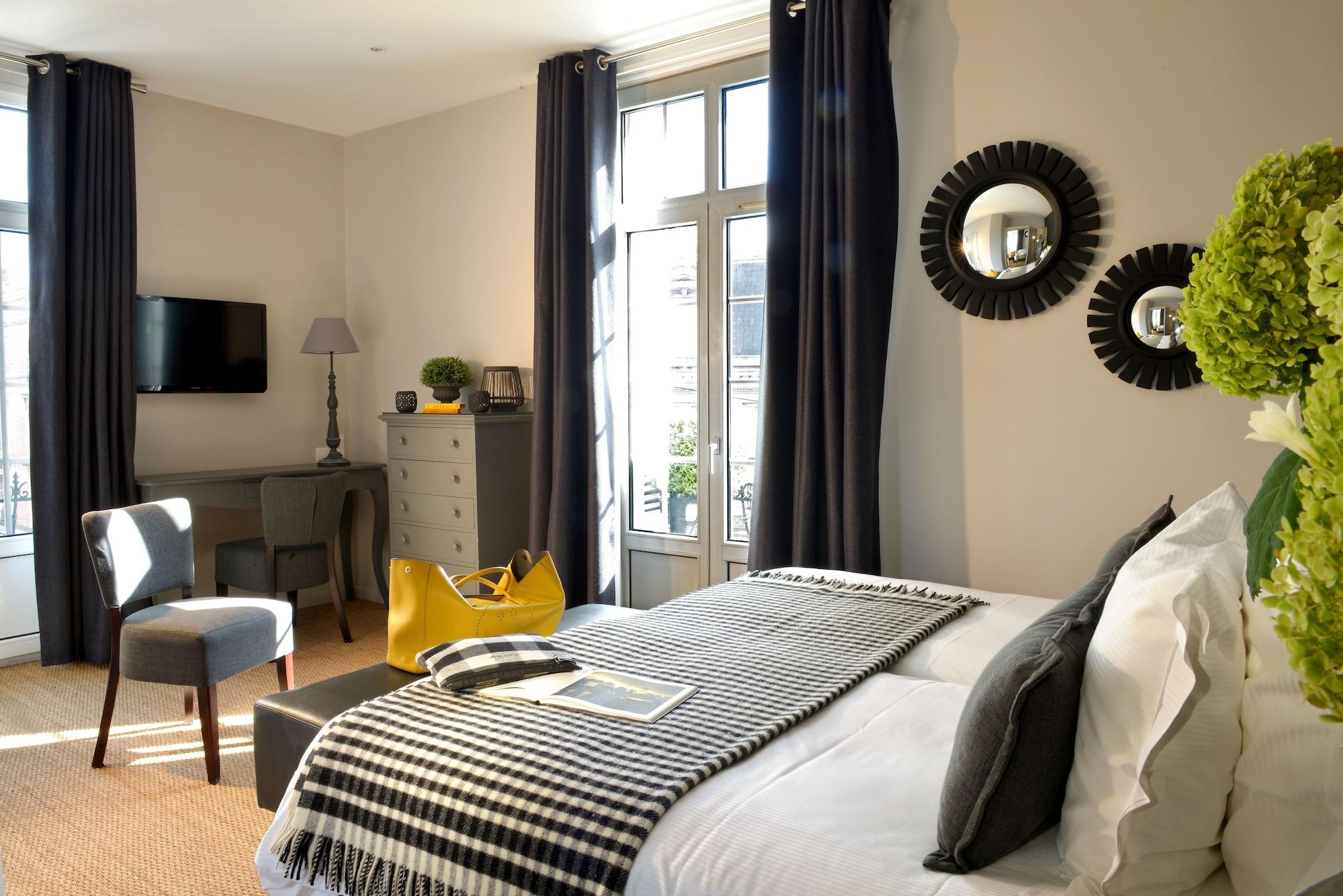 Hotel Le Fer A Cheval Trouville-sur-Mer Bagian luar foto